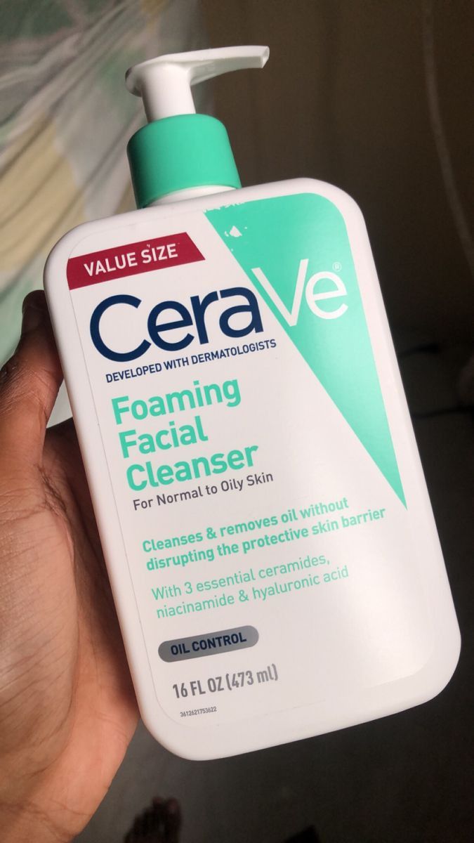 CeraVe Foaming Facial Cleanser – Oil Control Face Wash for Normal to Oily Skin, Fragrance-Free & Hydrating